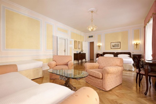 Hotel Quirinale image 6